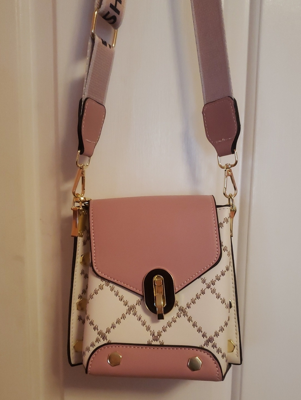 PLANEE Crossbody Bag.